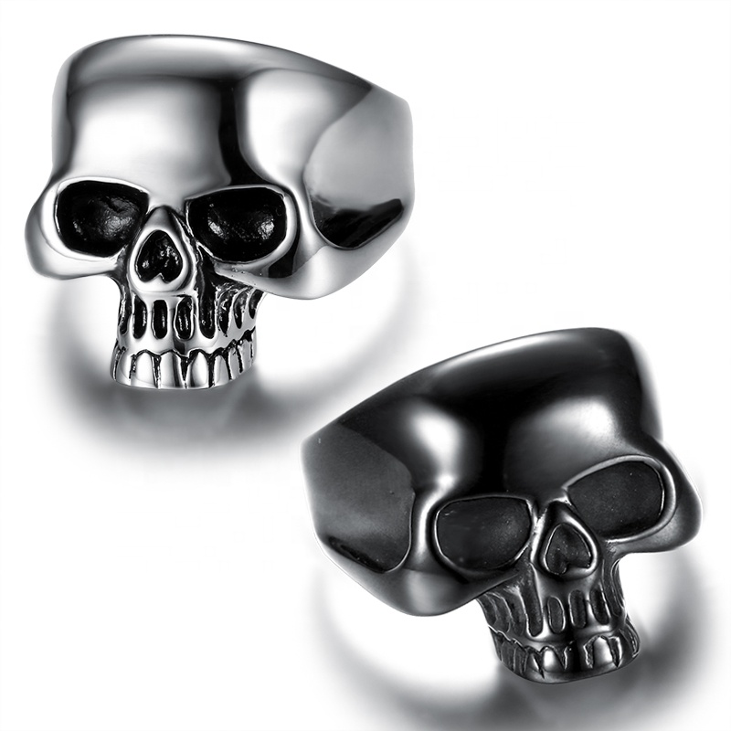 SKull long teeth