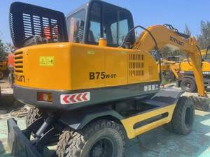 Vente Flash 2021 : Excavatrice sur pneus d'occasion 7,5 tonnes B75w-9t, moteur 90% neuf |   Certifié CE avec boîte de vitesses à pompe |   Livraison directe au port - Product Image 6