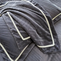 Nouvel ensemble quatre pièces en velours de lait gaufré automne-hiver, luxe léger, bordure tissée, housse de couette épaisse et chaude, drap de lit