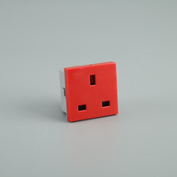 Enchufe de Pared Estándar Británico XZ-UK1 de 13A 250V, 3 Tomas, Resistente al Polvo IP65, Uso Comercial, Enchufe Eléctrico Recubierto de Cobre, CE Gris