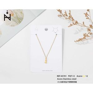 Collar de Acero Inoxidable con Colgante de Cohete Pequeño, Chapado en Oro, Minimalista, para Uso Diario, Unisex, Regalo - Product Image 1