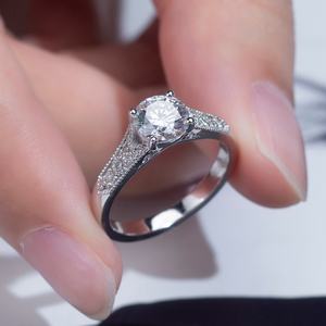 แหวนเพชรเมสซี่ รุ่น MSR-1147 แหวนเพชรแล็บ 18K 1 กะรัต แหวนคลาสสิก แหวนหมั้น แหวนแต่งงาน แหวนของขวัญ - Product Image 3