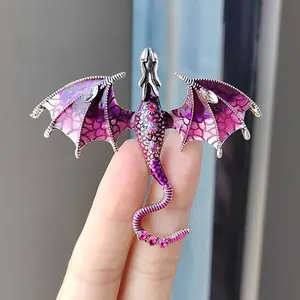 Venta al por mayor de broches de diamantes de imitación pintados Flying Animal Party Dragon Rhinestone