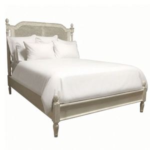 Línea de Muebles Americanos de Lujo Personalizados - Condiciones y Términos para Camas de Madera Maciza, Camas King Elegantes y de Alta Gama - Product Image 1