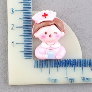 Nouvelle annonce infirmière uniforme fille dessin animé résine artisanat coque <span class=keywords><strong>de</strong></span> téléphone résine accessoires breloques résine pour la décoration - Product Image 6