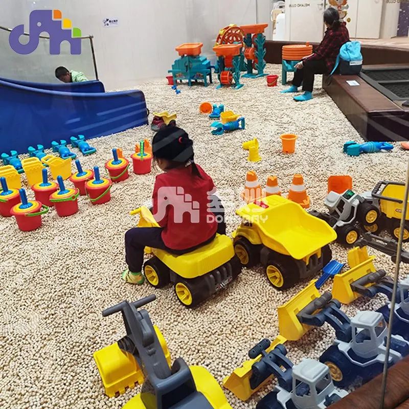 Domerry Amusement Parque de juegos interior de grano de madera real Área de juegos de arena personalizada con juguetes para niños Piscina de arena