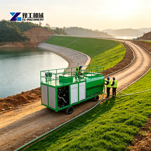 Machine mobile d'hydro-mulchage, pulvérisateur de fibres et de graines d'herbe pour la prévention de la poussière dans les décharges et l'aménagement paysager - Product Image 6