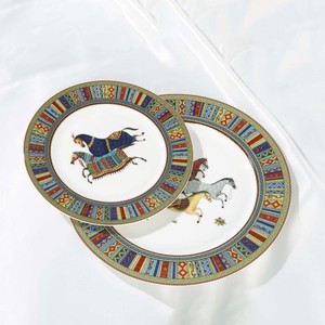 Service de table créatif en porcelaine fine avec motif incrusté d'or, conception anti-fuite, incluant un kit d'ustensiles pour la restauration à domicile - Product Image 4