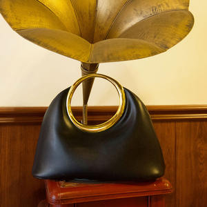 <span class=keywords><strong>Sac</strong></span> à <span class=keywords><strong>main</strong></span> rond métallique 2026 pour femme, nouvelle pochette demi-lune souple en similicuir <span class=keywords><strong>vegan</strong></span>, pochette élégante française en cuir PU avec poignée supérieure - Product Image 2