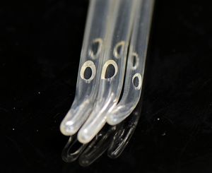 สายสวนปัสสาวะแบบยืดหยุ่นทำจากพีวีซี พร้อมรูเจาะสามแบบและปลายโค้ง - Product Image 3