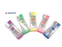Cadeaux publicitaires en plastique givré coupe-vent allume-cigare portable pour l'extérieur