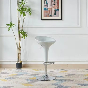 Tabourets de bar pour <span class=keywords><strong>cuisine</strong></span> haute <span class=keywords><strong>design</strong></span> moderne Table de bar et chaises de bar en plastique noir pour restaurant - Product Image 3