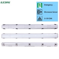 Tube LED Tri-proof 8FT 110W IP66 NEMA 4X pour aquarium, corps de lampe en PC, étanche à la vapeur, pour usage intérieur/commercial, garantie 5 ans