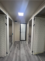 Maison préfabriquée de style villa, conteneur pliable de 20 pieds avec balcon pour hôtels