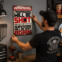 Letrero de advertencia divertido de metal y hierro: ¡Cuidado con el perro! Propiedad privada, prohibido el acceso. Decoración de pared para garaje, cobertizo o refugio masculino.
