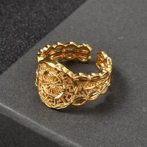 Elegant Antique Hollow Flexible Copper glossy plated ornament engagement gold 18k floral ring for females - Product Image 4