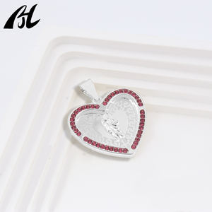 L-663 Kalp Şeklinde Dini Kolye, Altın ve Gümüş Kaplama, İçinde Haç Kesimli ve Aziz Figürü Oymalı - Product Image 6