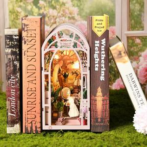 Nom personnalisé coin de livre de bricolage unique pour la décoration d'étagère matériaux et emballages fabriqués à la main - Product Image 3