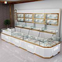 Vitrines de luxe pour bijouteries, présentoirs en verre sur mesure, design d'intérieur pour bijouteries, vitrine de présentation de bijoux