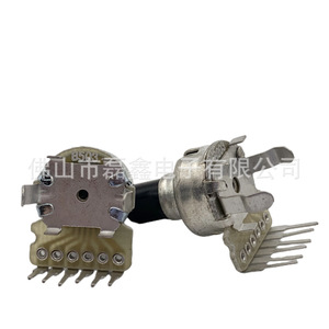 Potenciómetro Vertical Doble Leixin 1212, Tipo Rotatorio, Eje de 10 mm, Control de Volumen - Product Image 4