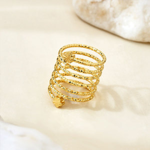 แหวนสั่งทำแบบไม่ลอกสี วัสดุสแตนเลส 316L ชุบทอง 14k 18k สำหรับผู้หญิง - Product Image 4