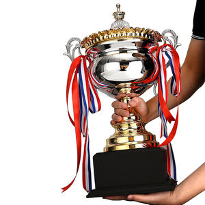 جي الأكثر مبيعًا حجم كبير مخصص مباراة كرة القدم المعادن الرياضة الكأس الكريستال قاعدة الذهب جائزة الكأس - Product Image 3