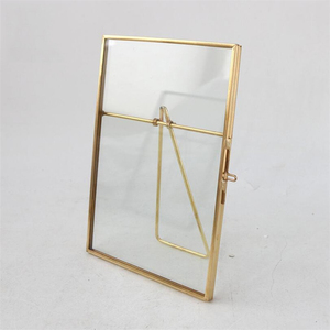 Cadre <span class=keywords><strong>photo</strong></span> décoratif en <span class=keywords><strong>verre</strong></span> artisanal, support pour souvenirs et cadeaux, vente en gros à prix abordable - Product Image 1