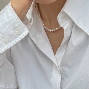 Collar de Clavícula de Oro de 14K Moderno y Versátil, Collar de Perlas Naturales de Agua Dulce de Alta Calidad para Mujer, Luz Intensa - Product Image 3