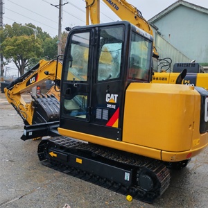 Excavadora de cadenas Caterpillar 305.5E usada de 5.5 toneladas con líneas de martillos, año 2019, en buen estado de funcionamiento, miniexcavadora con certificación CE EPA - Product Image 1