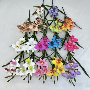 QYYM-519 Decoración de Flores Artificiales Hechas a Mano para Ocasiones de Graduación - Product Image 1