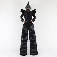 Costume de robot LED Cyberpunk Mecha, tenue de performance lumineuse pour scène et carnaval avec casque et visière à pointes