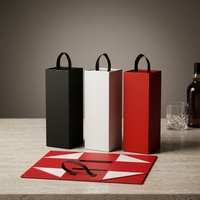Boîte cadeau pliable personnalisée en carton ondulé pour 2 bouteilles de vin rouge avec poignée, fenêtre découpée, impression CMYK