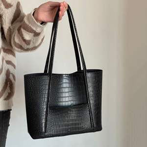 Bolso Tote para Mujer con Cierre Abierto, Materiales PU y PC, Diseño Casual para Llevar al Hombro, Gran Capacidad, Nuevo y Moderno Bolso Tipo Cubo para Otoño - Product Image 3