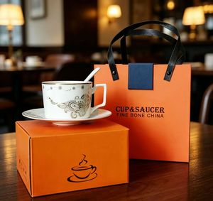 ชุดถ้วยกาแฟและจานรองเซรามิกเนื้อละเอียดลายดอกไม้สไตล์วินเทจ พร้อมช้อน บรรจุในกล่องของขวัญสุดหรู เหมาะสำหรับงานแต่งงานหรือวันเกิด - Product Image 2