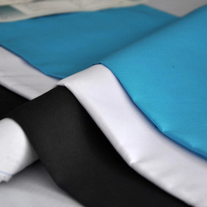 <span class=keywords><strong>Tissu</strong></span> sergé en polycoton teint uni TC en gros <span class=keywords><strong>pour</strong></span> vêtements de travail - Product Image 1