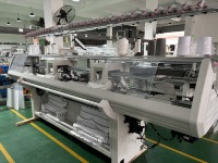 Sistema doble Carro doble Cuello de función completa Máquina de tejer plana computarizada de 80 pulgadas Sistema HQ