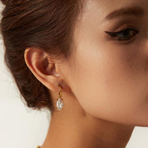 말 눈 크리스탈 라인 석 비 변색 귀걸이 18K 금도금 스테인레스 스틸 후프 귀걸이 여성 보석 - Product Image 5