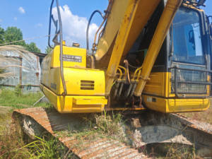 Kullanılmış Ekskavatör Komatsu PC200 Orijinal Ekskavatör Kaynak Tedarikçi Doğrudan Satış İkinci El Paletli Kazıcı İş Makinesi - Product Image 3