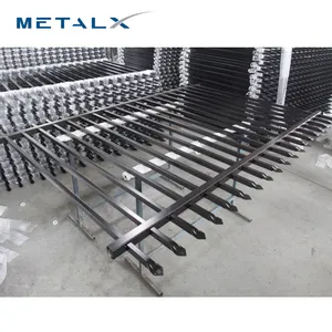 Diskon besar panel pagar logam tinggi 6 kaki lengkung hitam bergelombang bubuk berlapis untuk Malaysia