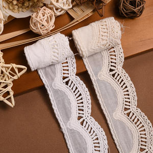 <span class=keywords><strong>Blanc</strong></span> brodé 3d fleur 100% coton robe de mariée voiles dentelle <span class=keywords><strong>tissu</strong></span> suisse couture dentelle garniture pour nappe - Product Image 3