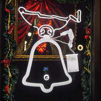 Set di Luci LED al Neon Natalizie a Forma di Renna, Campana e Albero per Decorazioni Festive e Atmosfera per Feste