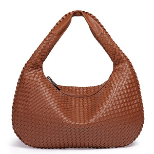 Nuevo Bolso de Hombro Retro de Lujo para Mujer, Tejido a Mano, Gran Capacidad, Estilo Europeo Americano, Moderno, Bandolera de Poliéster - Product Image 3