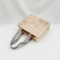 Bolsas de papel de compras personalizadas al por mayor, bolsas de papel de regalo de lujo con logotipo impreso, embalaje con asa