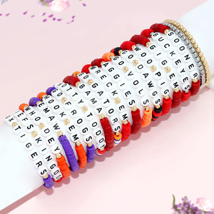 Braccialetto personalizzato personalizzato per il giorno del gioco bracciale con perline per la scuola del College bracciale con lettere personalizzate - Product Image 2