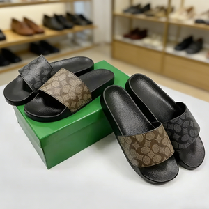 Sandalias Planas Unisex de Lujo para Verano 2026, Antideslizantes, para Exteriores, Venta al Por Mayor - Product Image 3