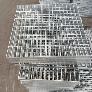 <span class=keywords><strong>Grille</strong></span> <span class=keywords><strong>de</strong></span> <span class=keywords><strong>sol</strong></span> <span class=keywords><strong>de</strong></span> garage en acier inoxydable <span class=keywords><strong>Grille</strong></span> <span class=keywords><strong>de</strong></span> gril <span class=keywords><strong>Grille</strong></span> <span class=keywords><strong>de</strong></span> vidange <span class=keywords><strong>de</strong></span> tranchée en forme <span class=keywords><strong>de</strong></span> V - Product Image 5