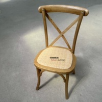 Chaise de restaurant et de banquet surdimensionnée en chêne massif avec assise en rotin, design moderne, pour usage commercial
