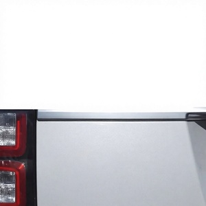 สติกเกอร์ติดรถยนต์ ABS Vogue Letter Badge แบบ 3 มิติ สำหรับติดท้ายรถยนต์ Land Rover Evoque Range Rover Defender - Product Image 4