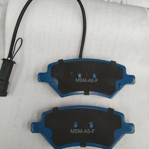 Plaquettes de frein de marque LinYi Jinchen vente directe d'usine en gros formule en céramique/semi-métallique/métallique basse/métallique lourde - Product Image 1