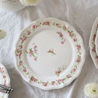Vaisselle en céramique Alice Rose bleu et blanc, style français, luxe léger, rétro, comprenant bols, assiettes, tasses à café, soucoupes, assiettes à dessert, assiettes à salade et plats creux